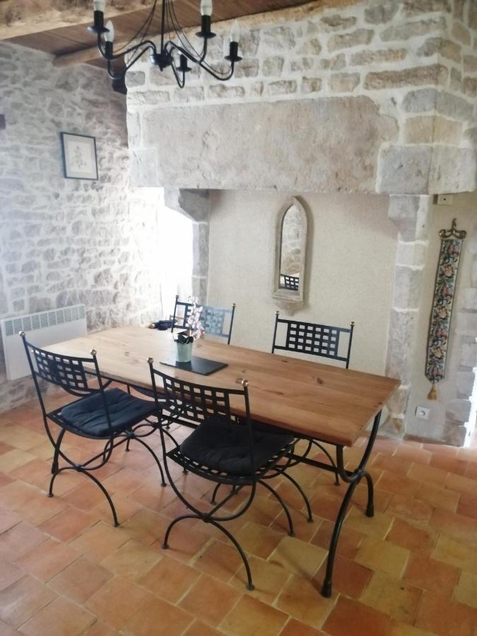 Traditional Stone Cottage Condac Ngoại thất bức ảnh